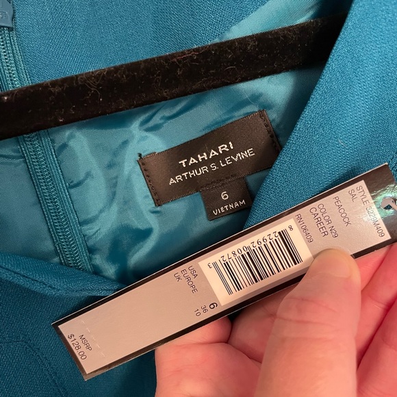 BNWT Tahari Teal Shift Dress Size 6 - Picture 2 of 2